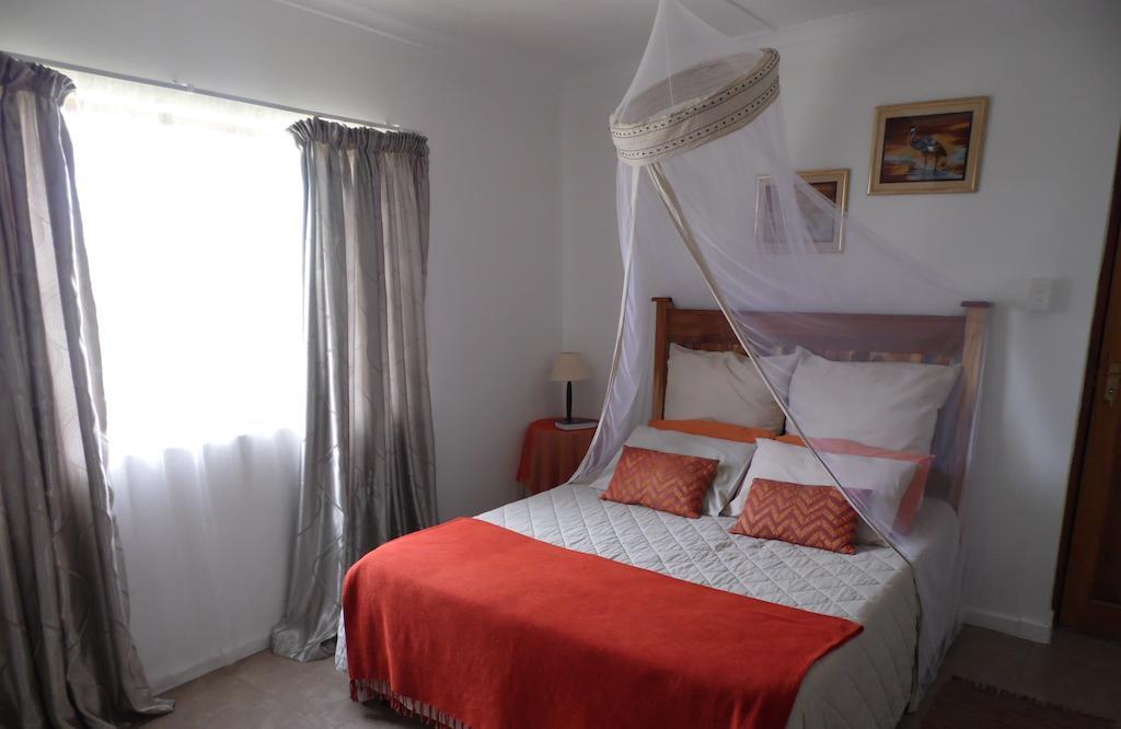 Hotel The Hexagon Wildlife Conservation Uitenhage Habitación foto